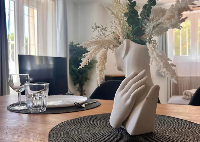 Апартаменты Provence Deux & Jardin Антиб